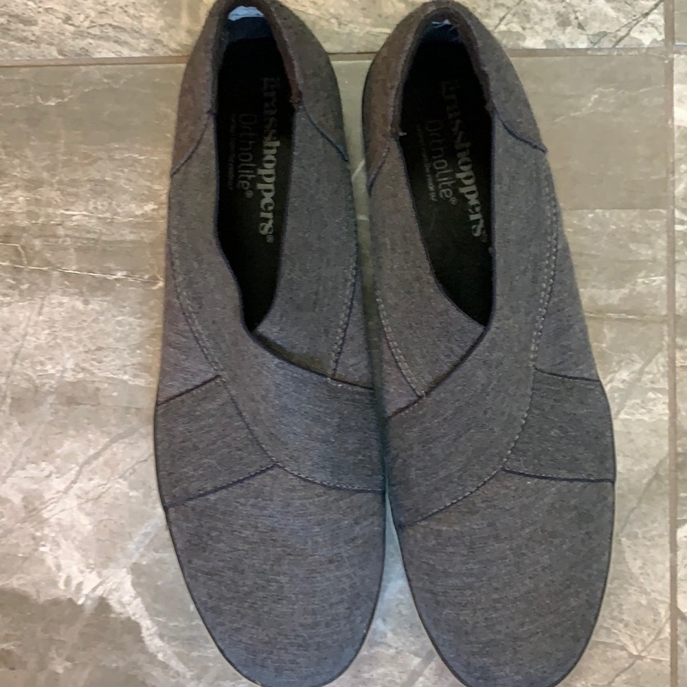 Grasshoppers super comfy shoes size 9